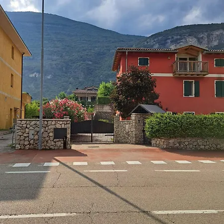 Casa Il Remo Tra Di Garda E Montagne 펜션